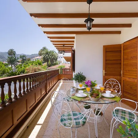 Casa Esperanza *