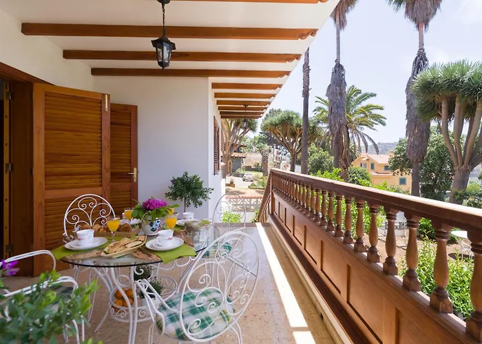 Casa Esperanza *